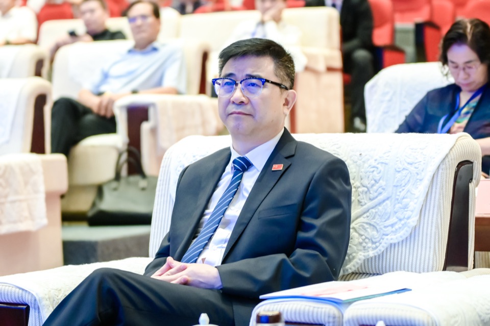 Wu Honghua at a hotel and cultural tourism industry event